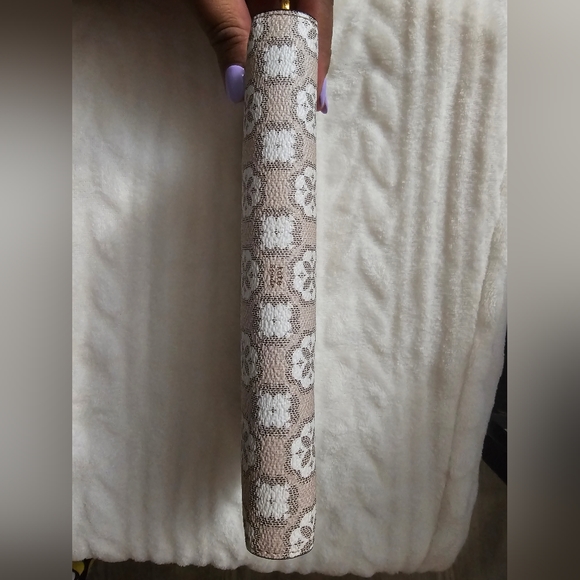 Kate Spade Wallet - Picture 4 of 7